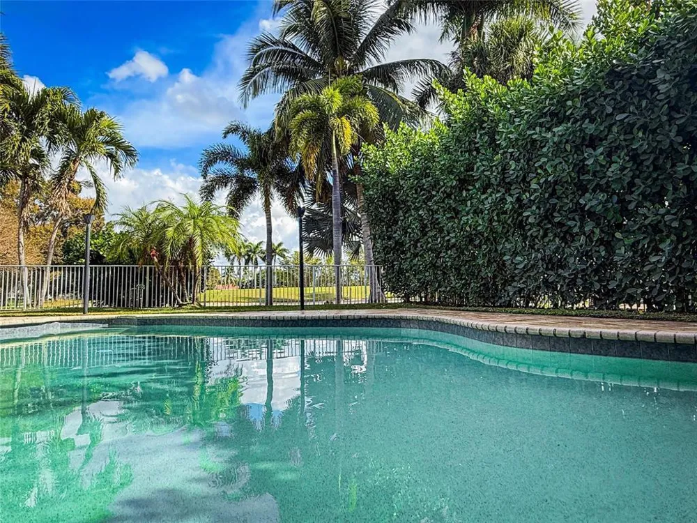 1919 S CLUB DRIVE Wellington, FL 33414