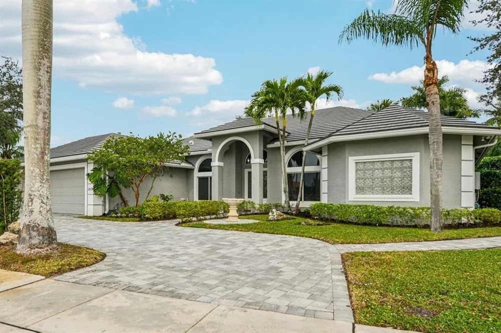 1919 S CLUB DRIVE Wellington, FL 33414