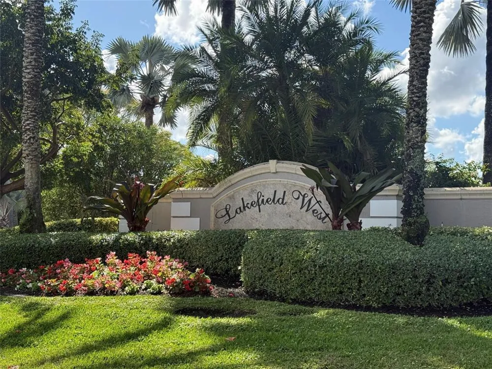 1919 S CLUB DRIVE Wellington, FL 33414