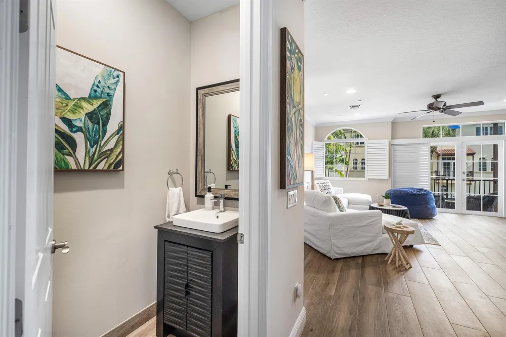 813 Estancia Way Boynton Beach, FL 33435