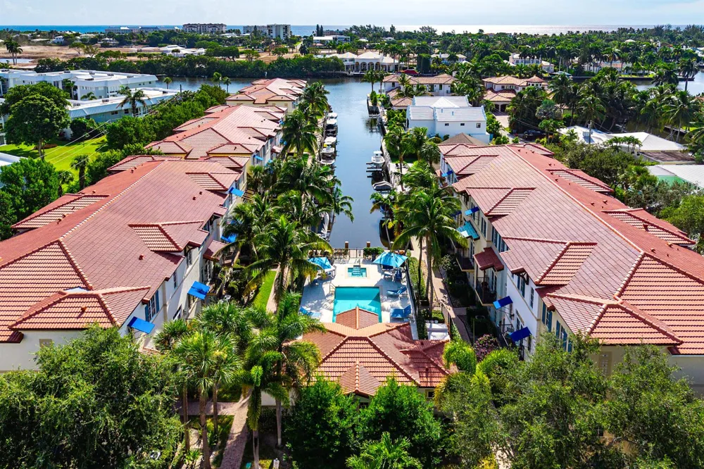 813 Estancia Way Boynton Beach, FL 33435