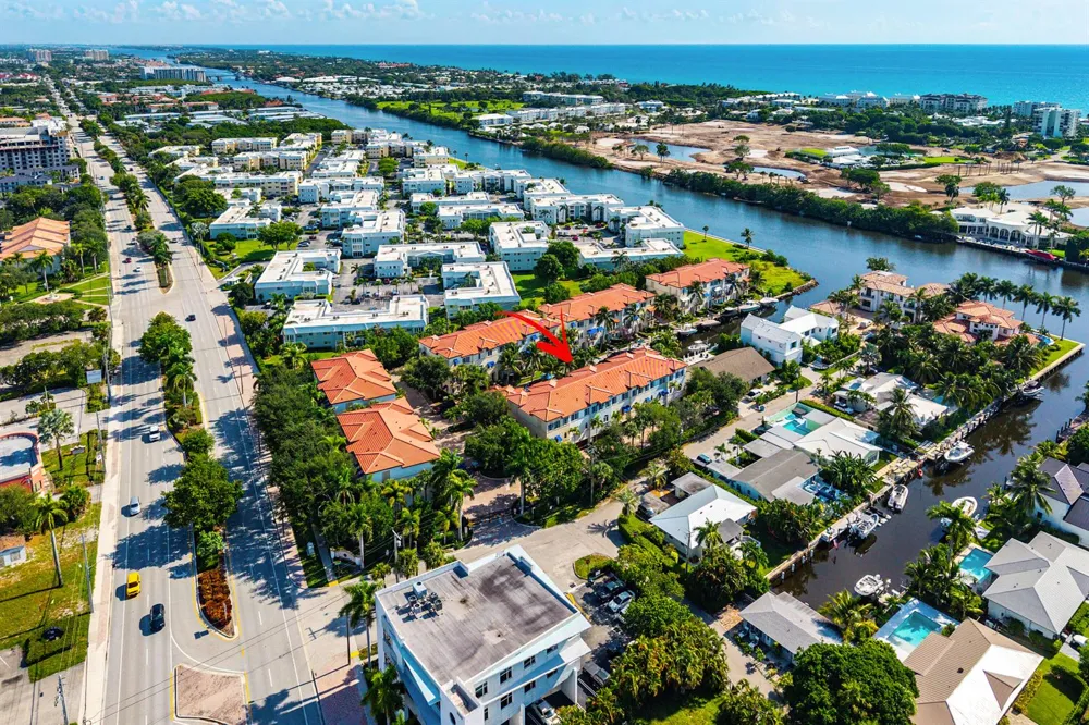 813 Estancia Way Boynton Beach, FL 33435