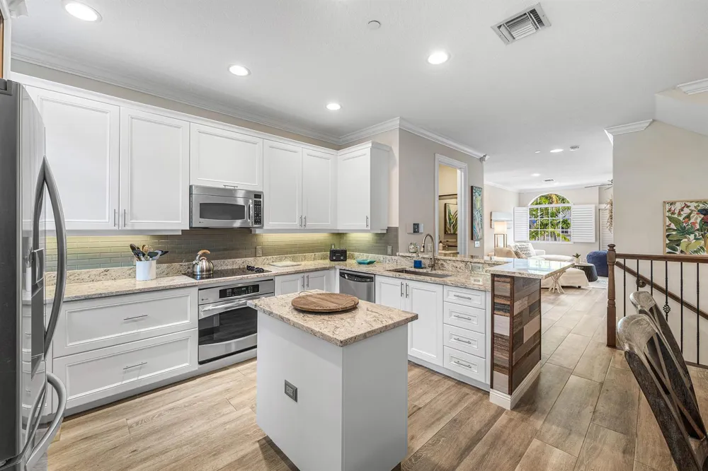 813 Estancia Way Boynton Beach, FL 33435