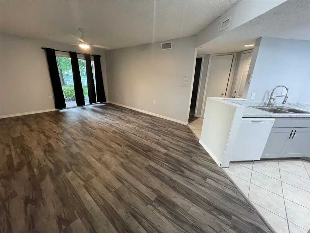 1964 LAKE ATRIUMS CIRCLE #154 Orlando, FL 32839