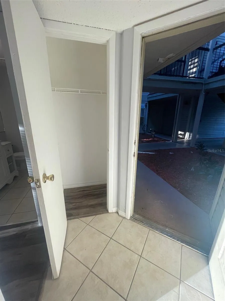 1964 LAKE ATRIUMS CIRCLE #154 Orlando, FL 32839