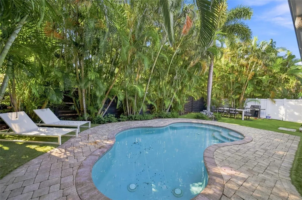 205 82ND STREET Holmes Beach, FL 34217
