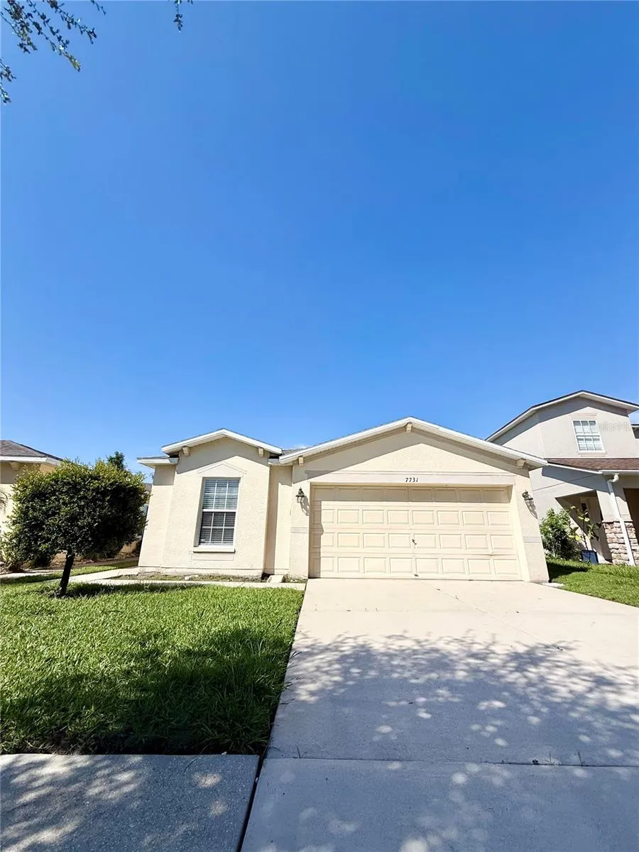 7731 CARRIAGE POINTE DRIVE Gibsonton, FL 33534