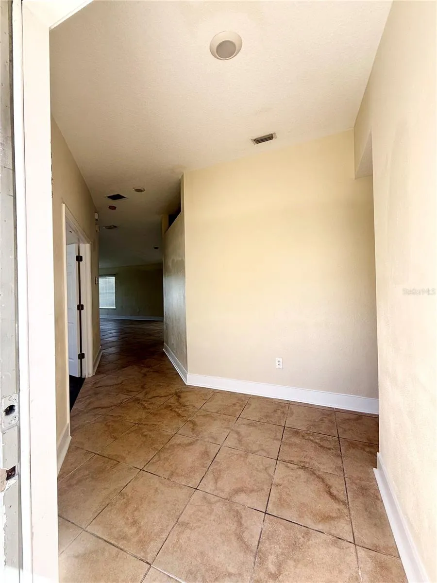 7731 CARRIAGE POINTE DRIVE Gibsonton, FL 33534