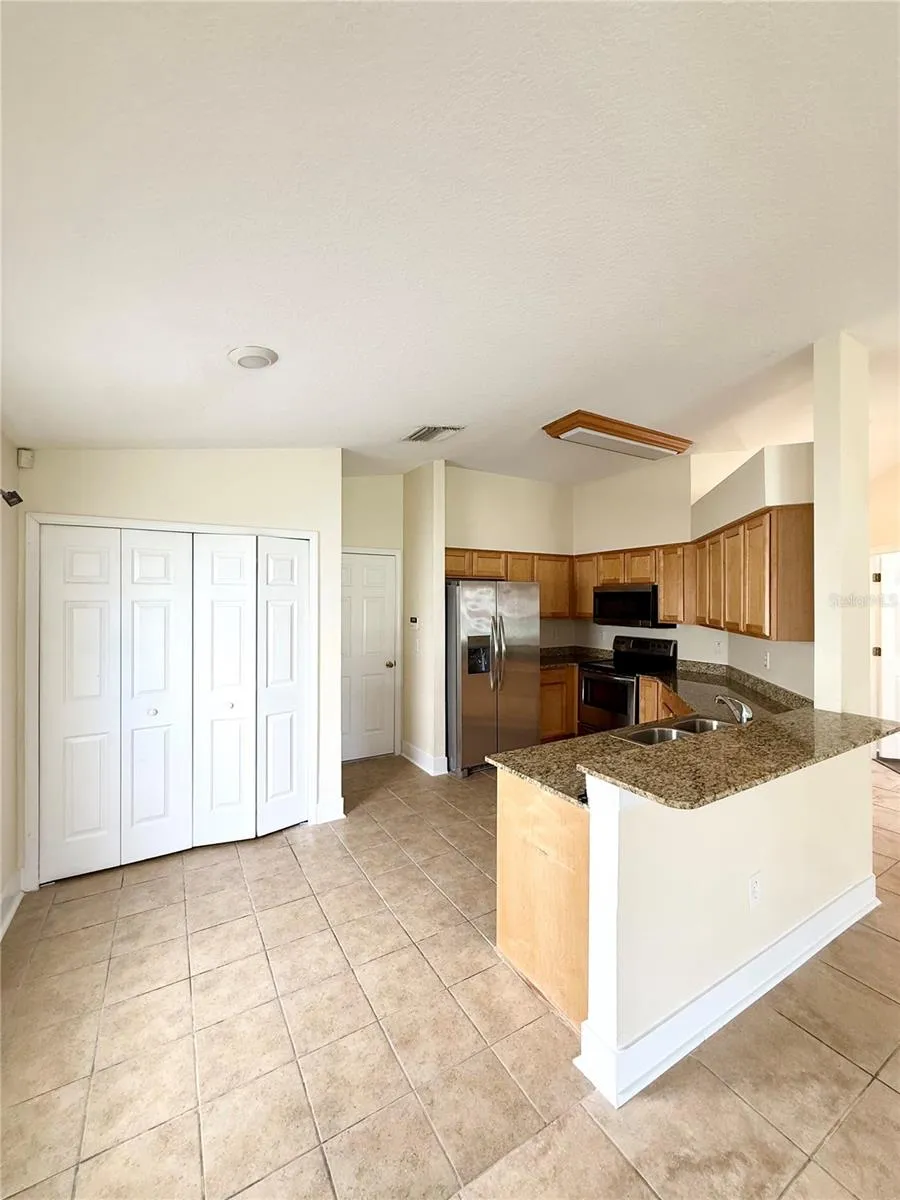 7731 CARRIAGE POINTE DRIVE Gibsonton, FL 33534