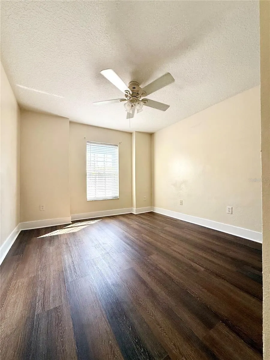 7731 CARRIAGE POINTE DRIVE Gibsonton, FL 33534