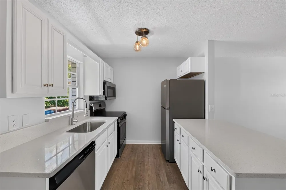1432 THOUSAND ROSES DRIVE S Lake Wales, FL 33853