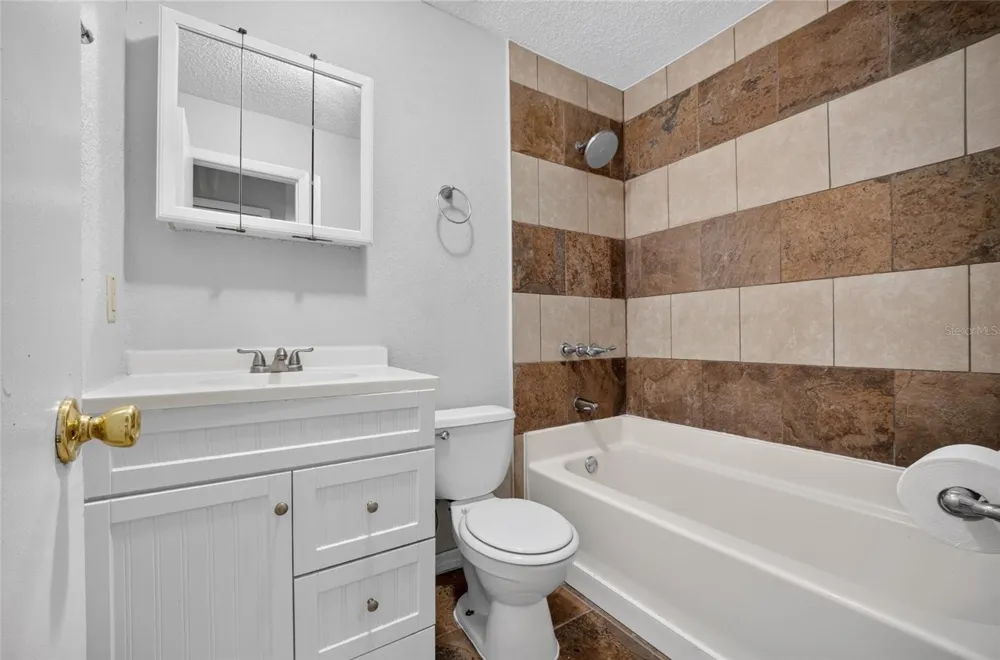 507 S OHIO AVE Groveland, FL 34736