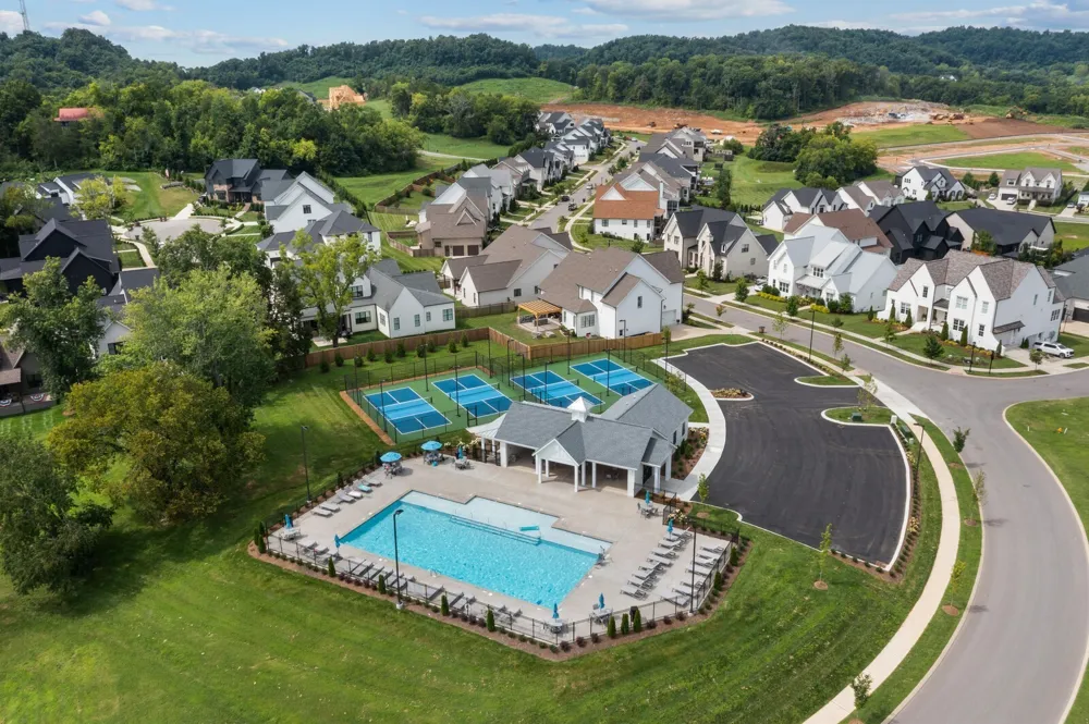 2101 Conductor Ln Thompsons Station, TN 37179