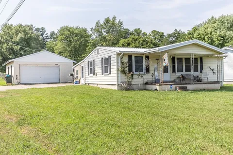 622 Vass Ln
