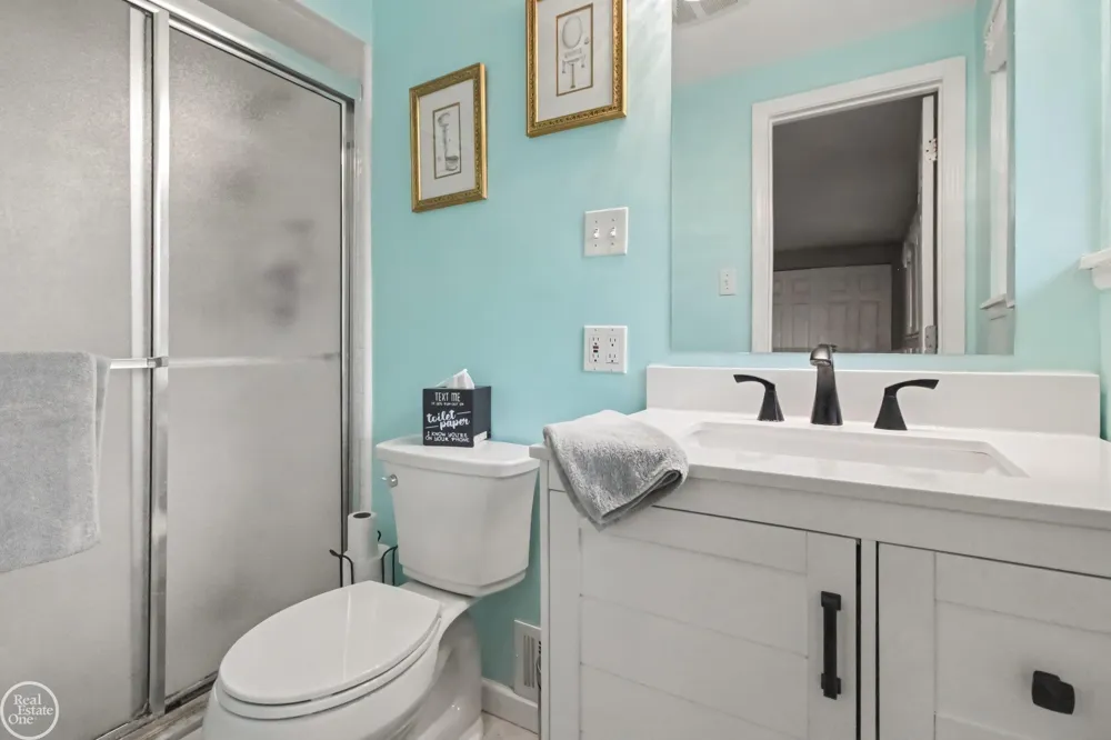 32311 W Wayburn Street Farmington Hills City, MI 48334