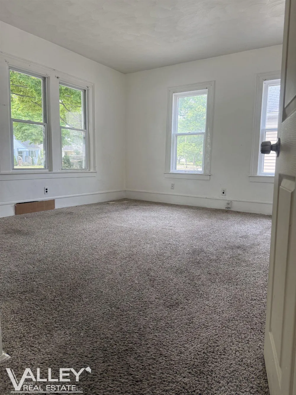 3326 Court Street Saginaw City, MI 48602