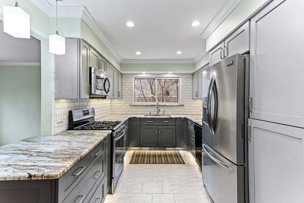 1698 Lexington Street Plymouth City, MI 48170
