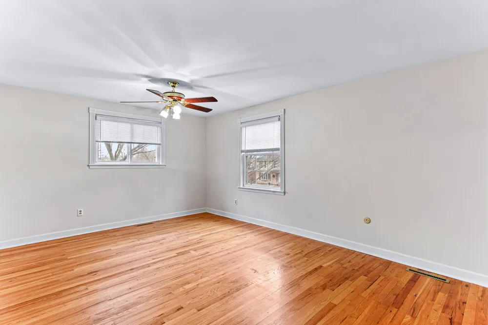 1698 Lexington Street Plymouth City, MI 48170