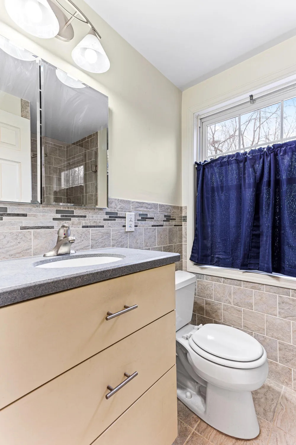 1698 Lexington Street Plymouth City, MI 48170