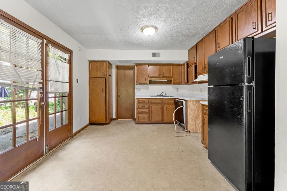 1043 Ascot CT Riverdale, GA 30296