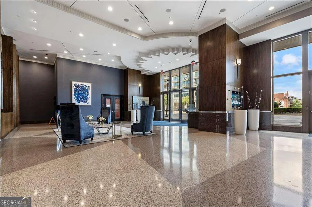 270 17th ST NW Atlanta, GA 30363