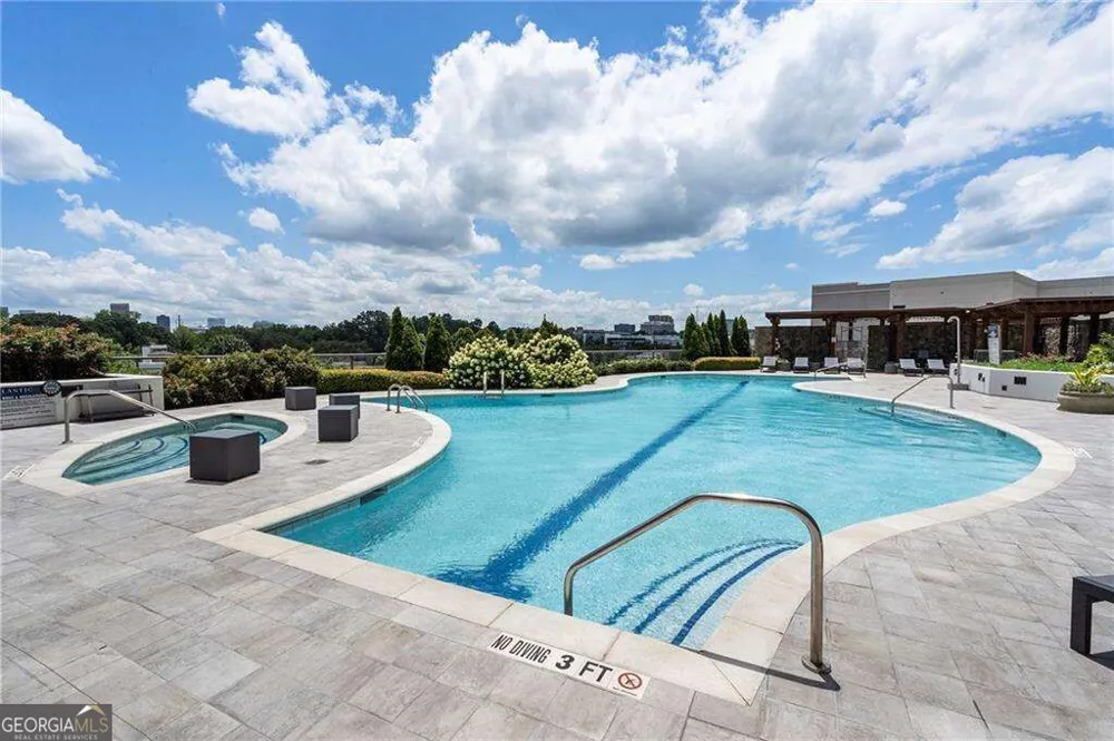 270 17th ST NW Atlanta, GA 30363