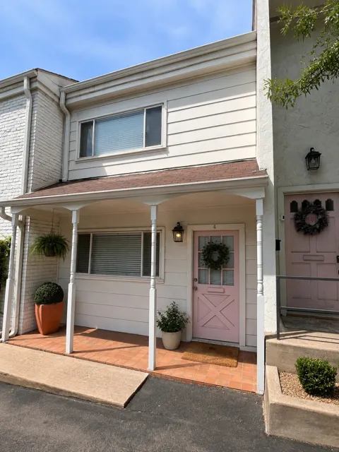 2401 Winsted Lane #4
