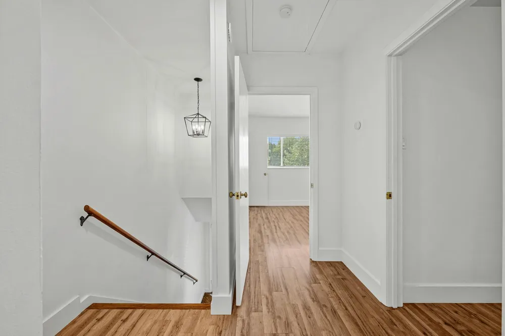 2401 Winsted Lane #4 Austin, TX 78703
