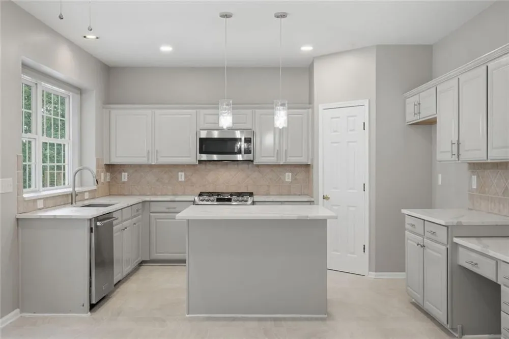 770 Glastonbury Court Cumming, GA 30041