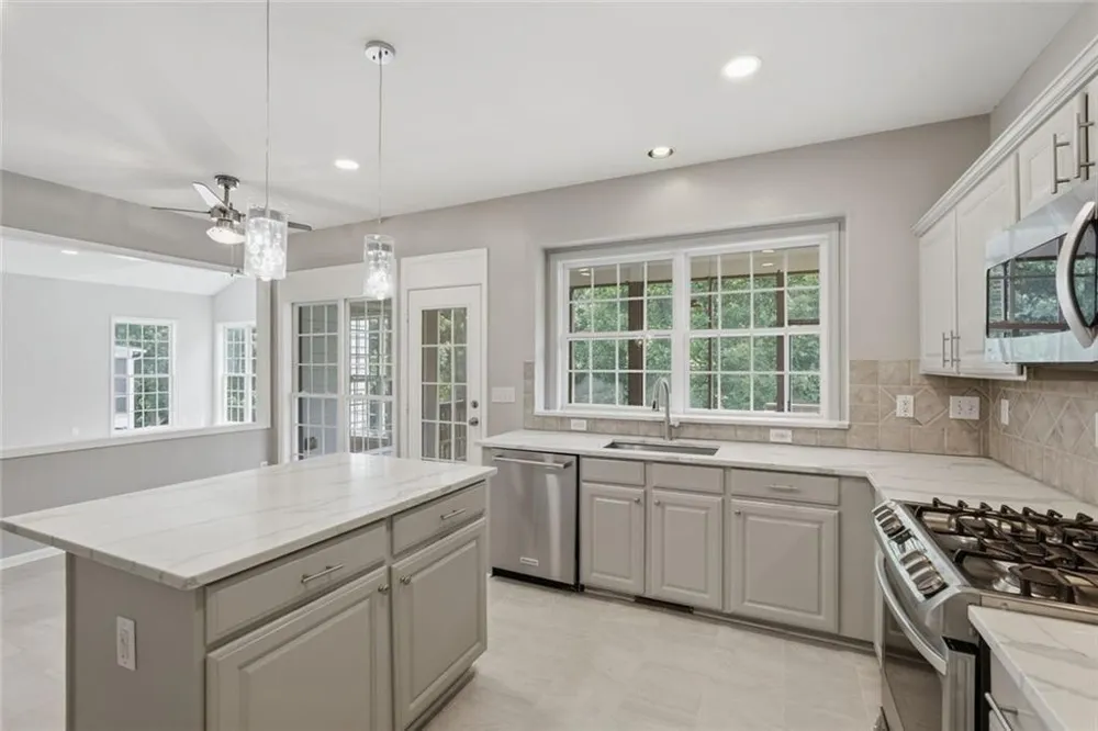 770 Glastonbury Court Cumming, GA 30041