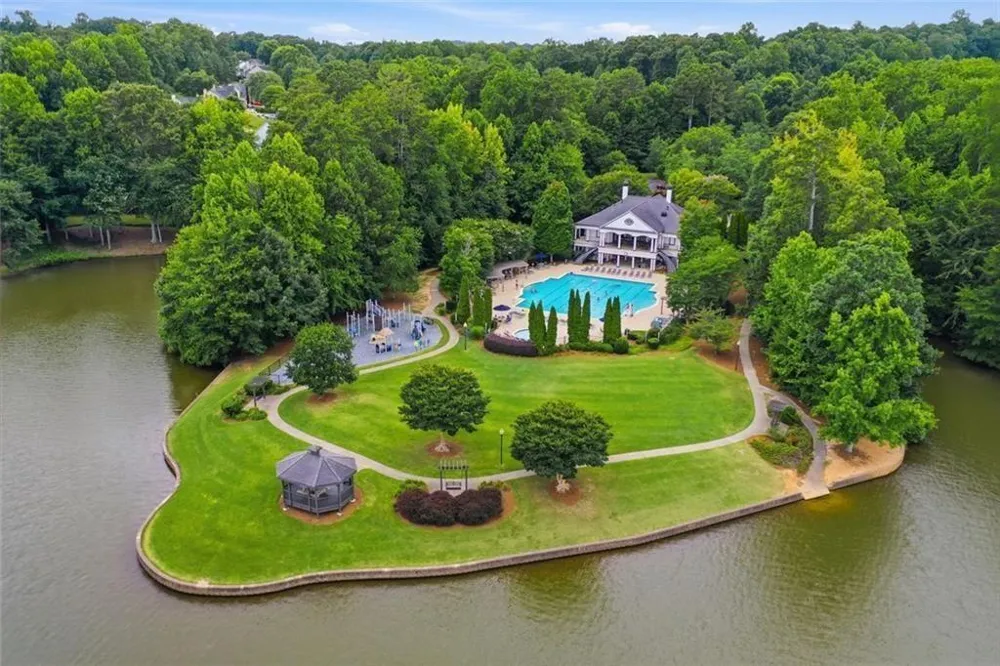 770 Glastonbury Court Cumming, GA 30041