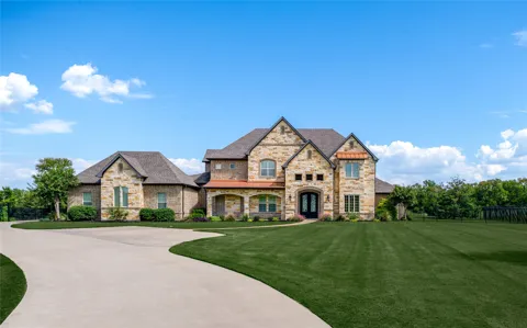 218 Tanner Creek Circle