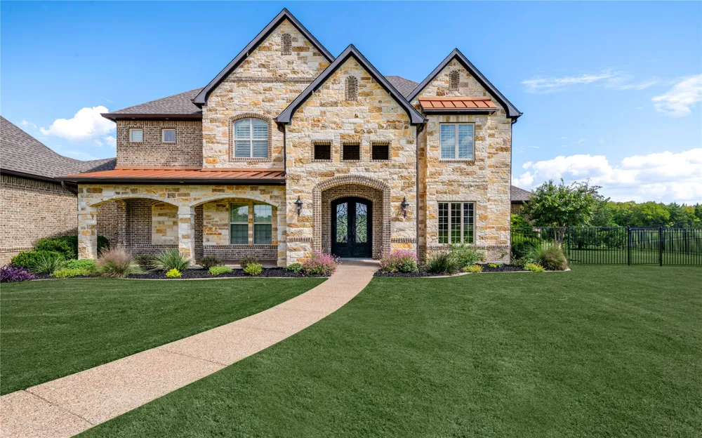 218 Tanner Creek Circle Sunnyvale, TX 75182