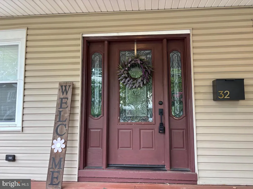 32 PEAR STREET Palmyra, NJ 08065