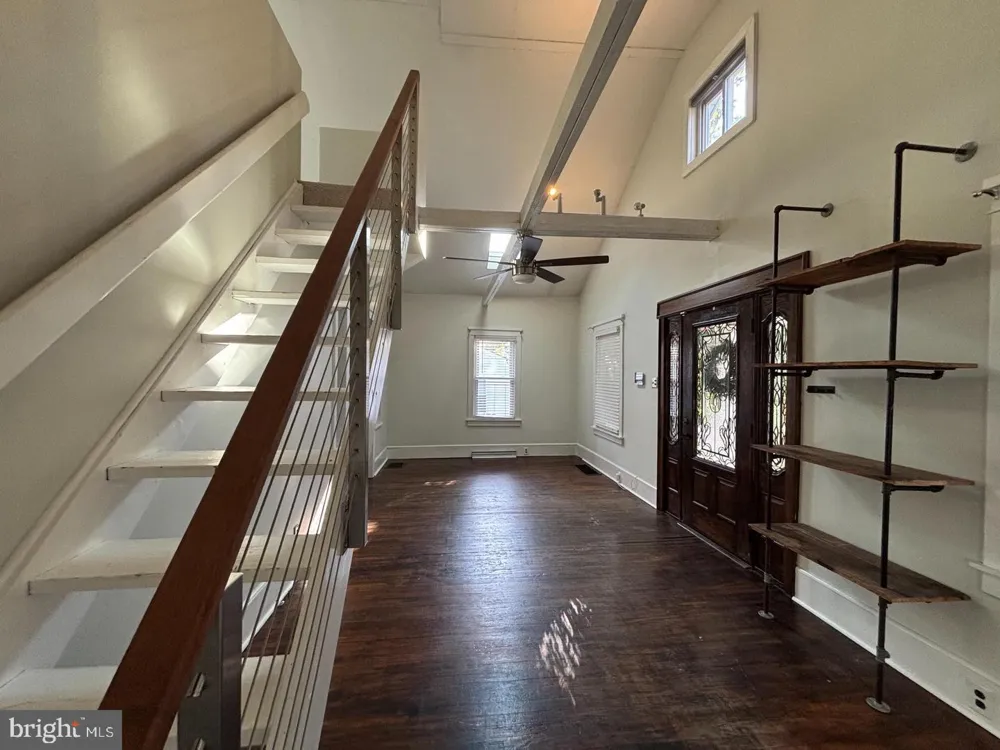32 PEAR STREET Palmyra, NJ 08065
