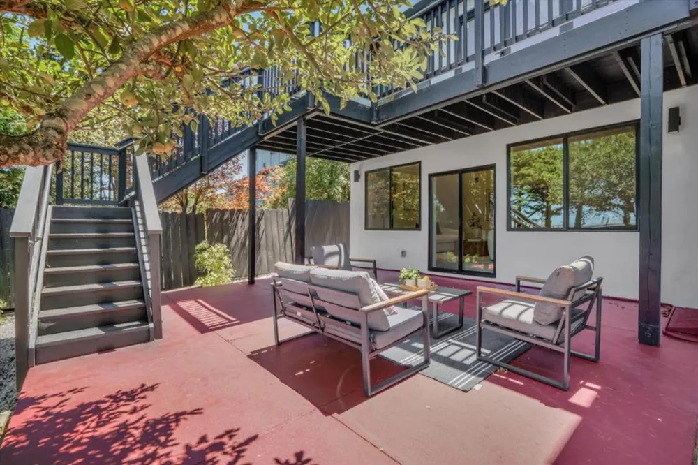 3618 Reposo Way Belmont, CA 94002