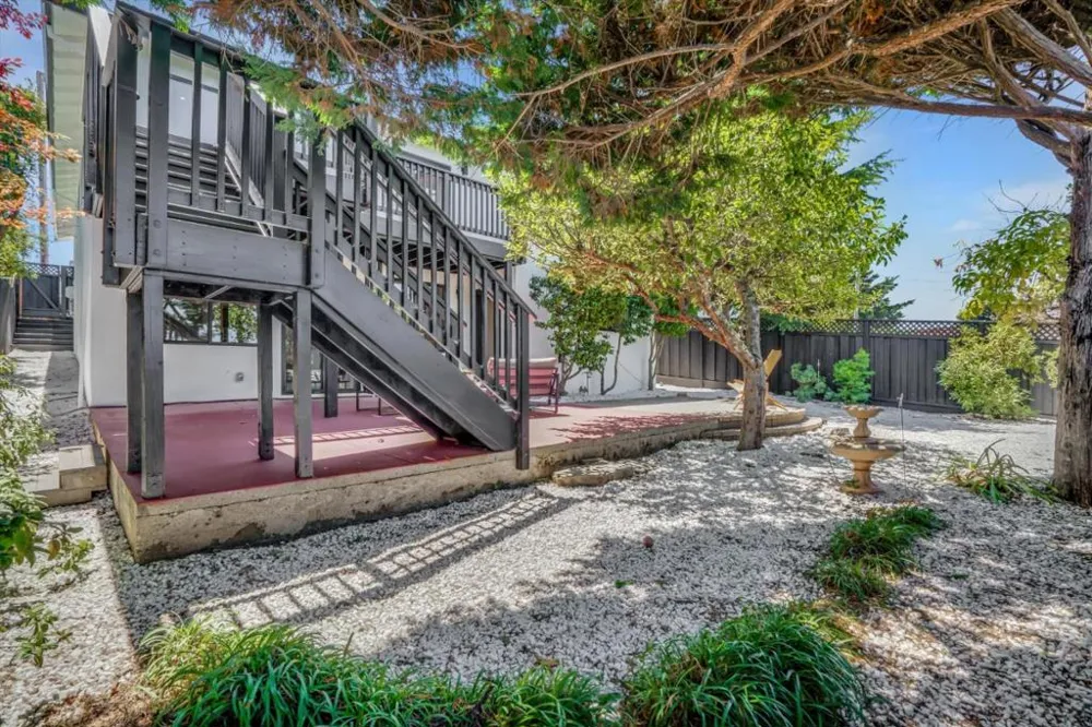 3618 Reposo Way Belmont, CA 94002