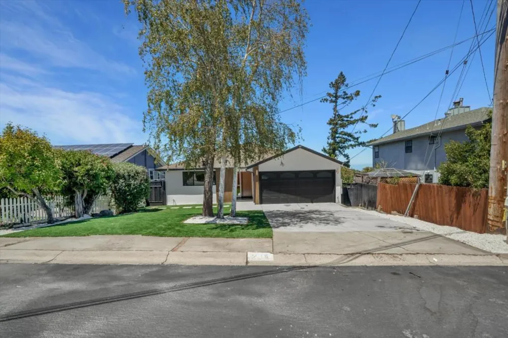 3618 Reposo Way Belmont, CA 94002