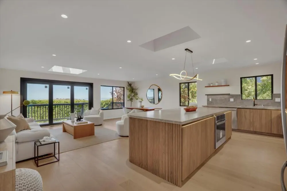 3618 Reposo Way Belmont, CA 94002