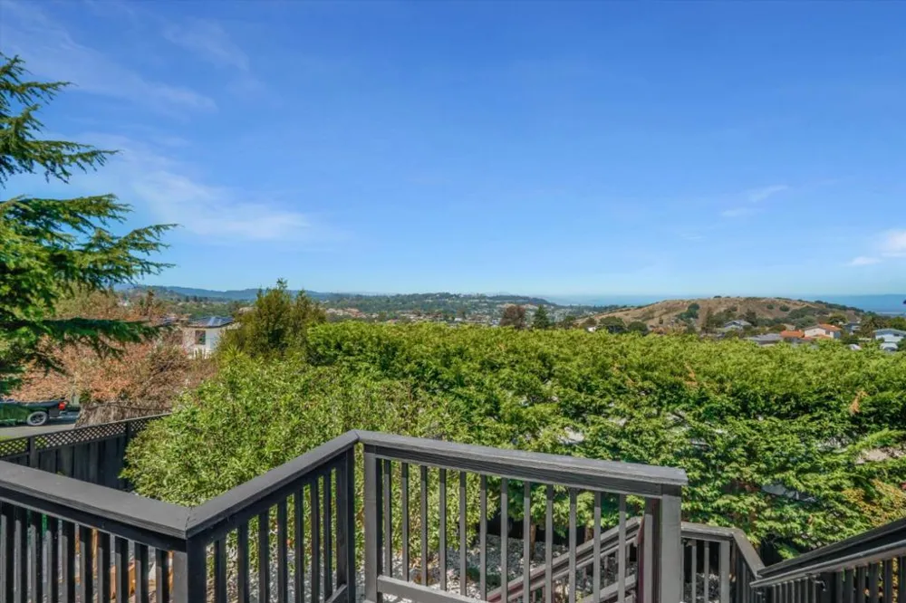 3618 Reposo Way Belmont, CA 94002
