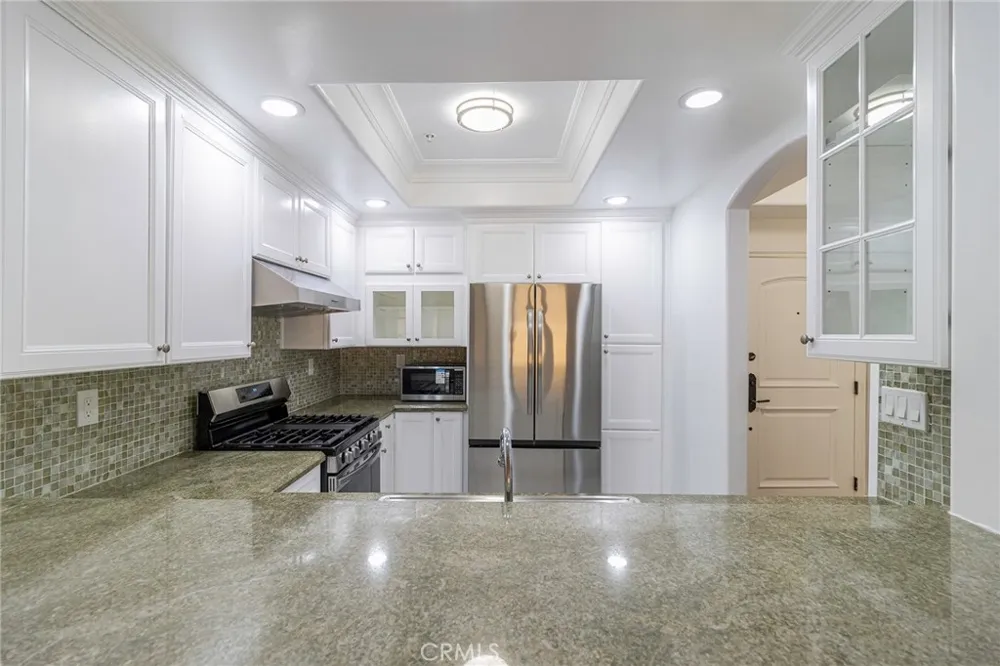 12026 Hoffman #104 Studio City, CA 91604