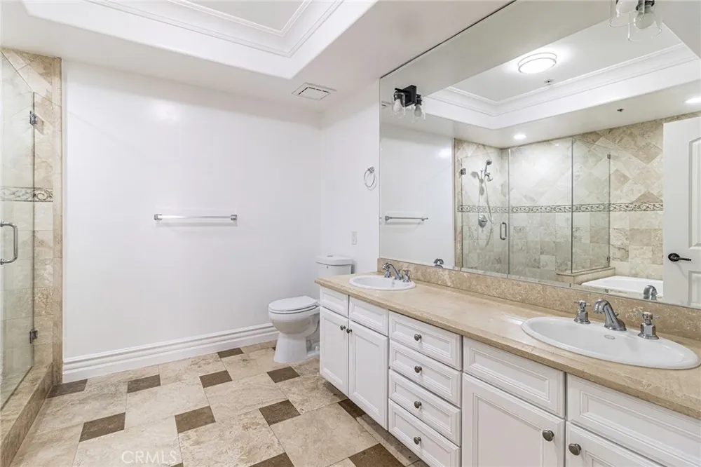 12026 Hoffman #104 Studio City, CA 91604