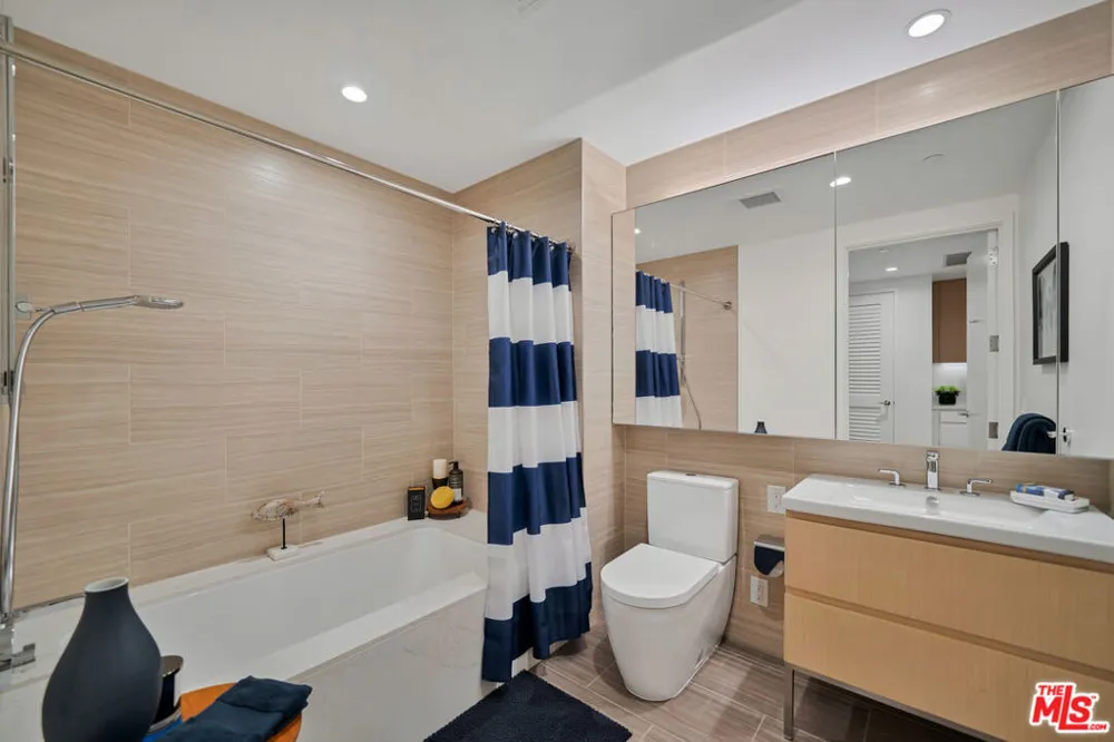 877 Francisco Street #626 Los Angeles, CA 90017