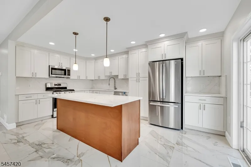 283 S Michigan Ave #A Unit A Kenilworth, NJ 07033