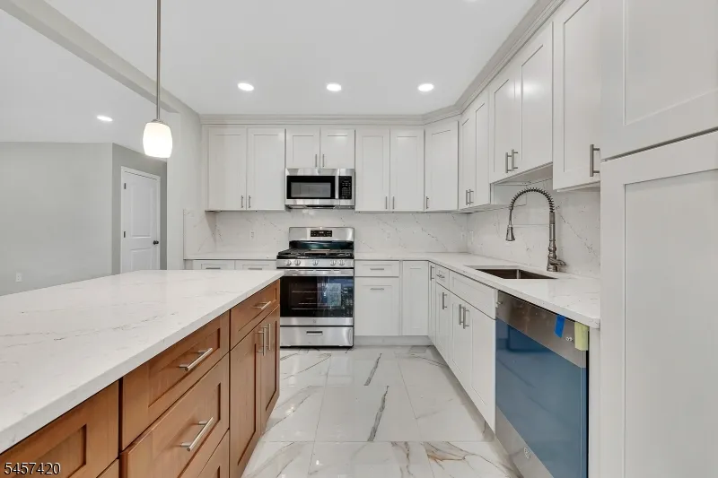 283 S Michigan Ave #A Unit A Kenilworth, NJ 07033