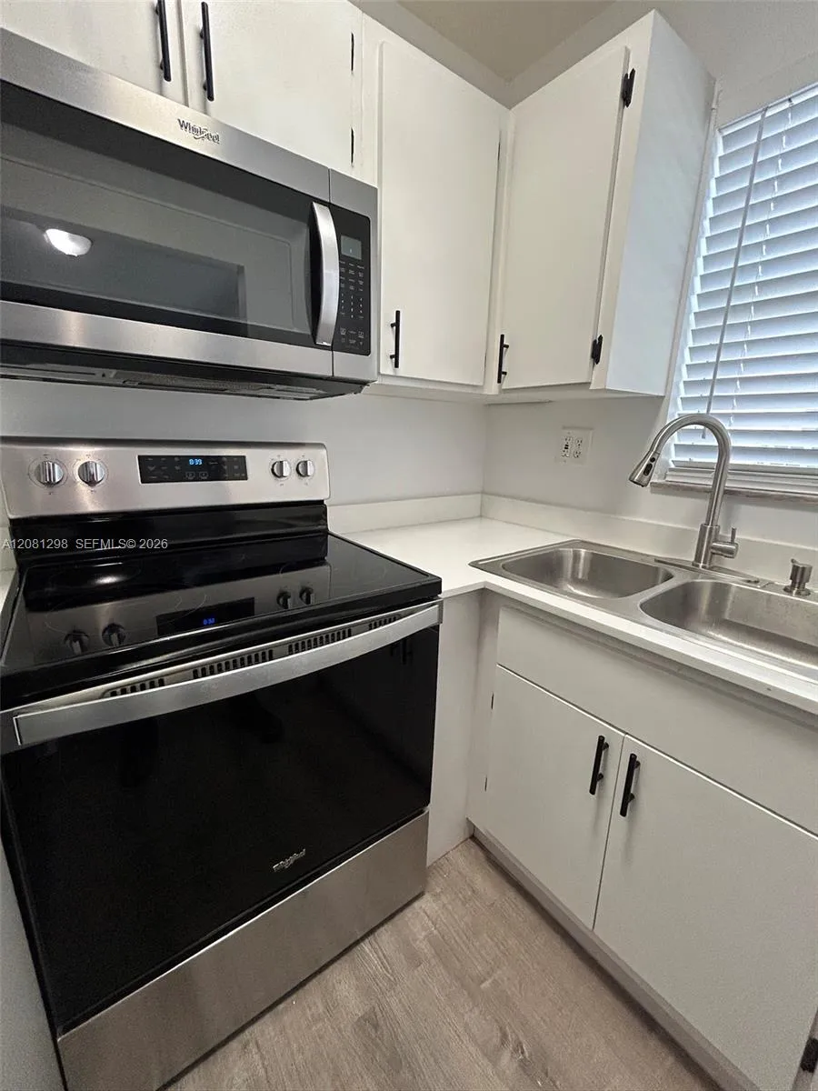 5883 W 26th Ave #5893 Hialeah, FL 33016