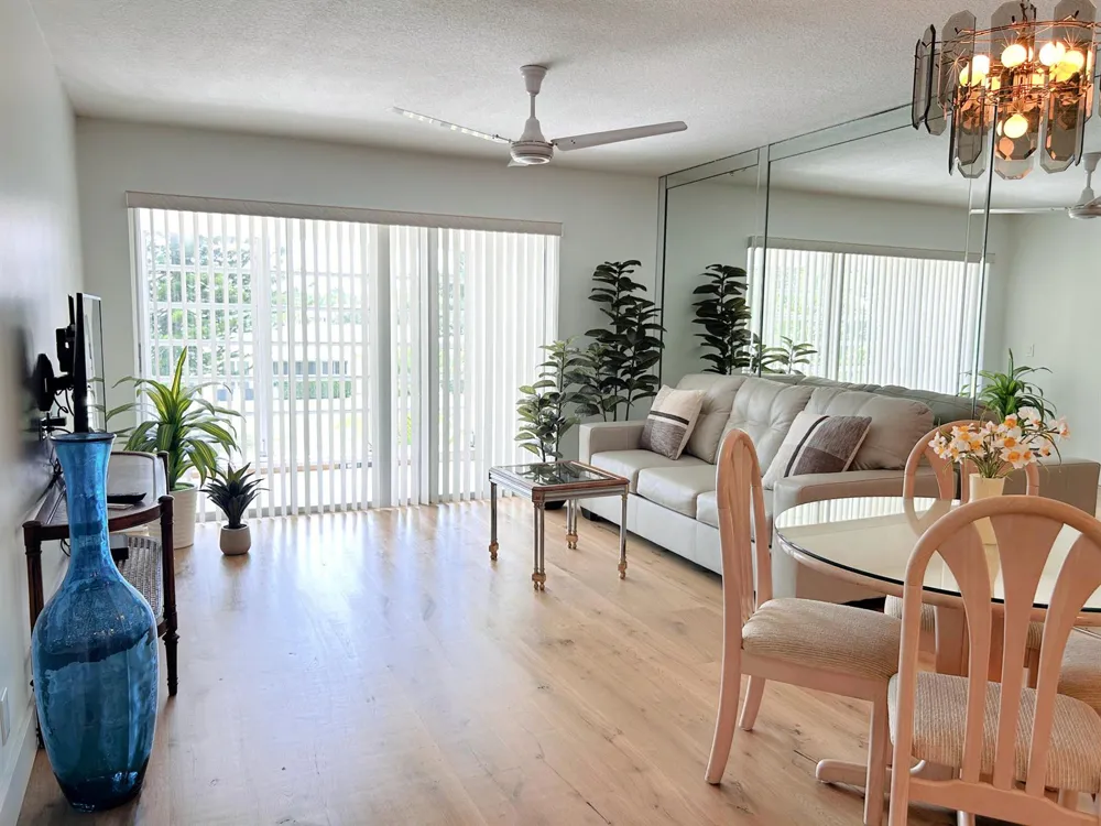 1030 SILK OAK TERRACE #203 Delray Beach, FL 33445