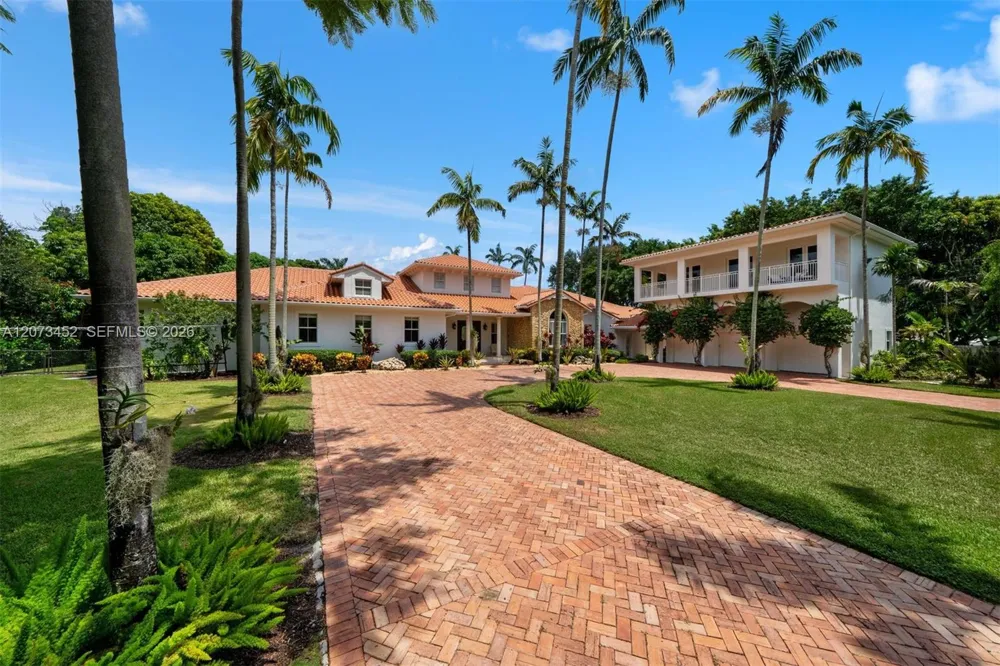 6235 Rolling Road Dr Pinecrest, FL 33156