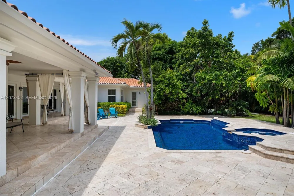 6235 Rolling Road Dr Pinecrest, FL 33156
