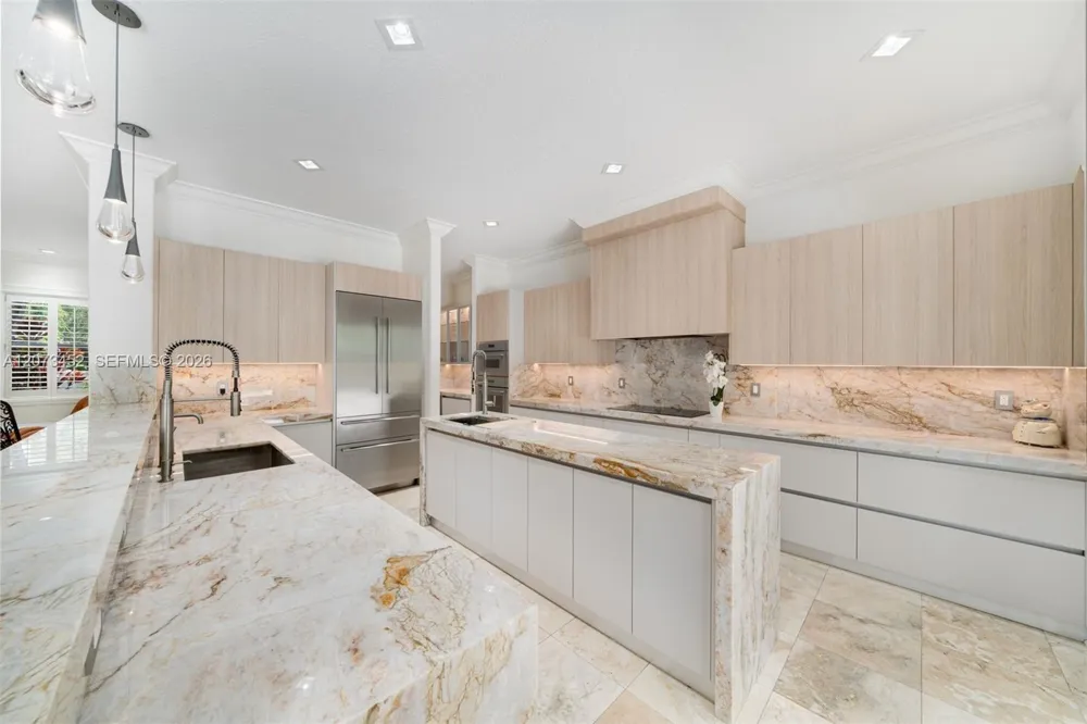 6235 Rolling Road Dr Pinecrest, FL 33156